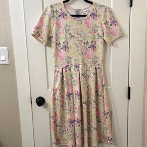 LuLaRoe Amelia Floral Mini Dress Soft Yellow Floral with pockets